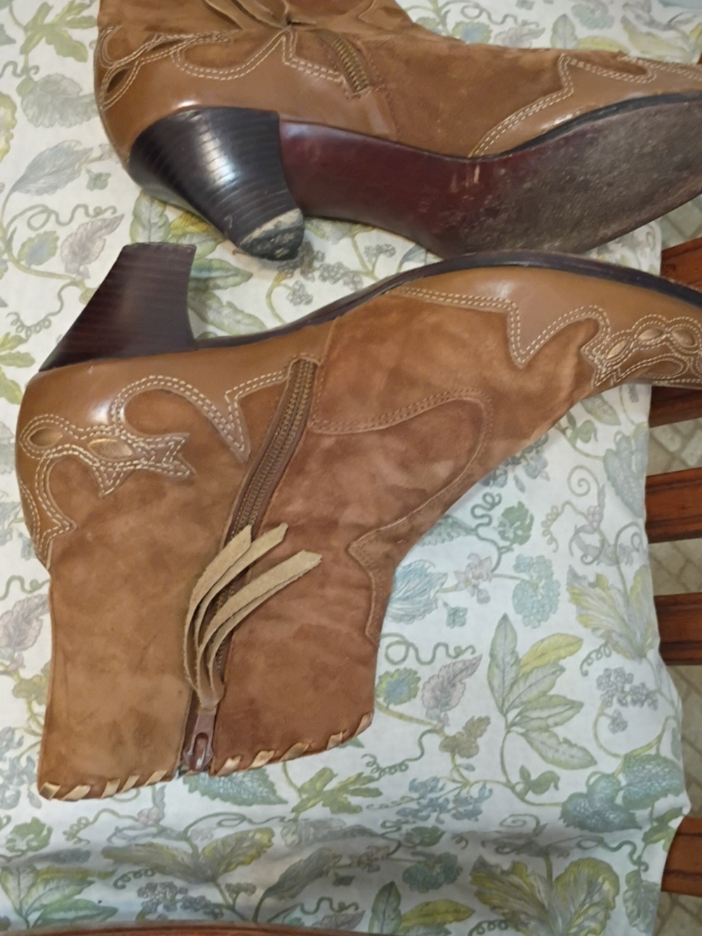 ANTONIO MELANI 8M Brown Suede Western Ankle Boots - Women's Stylish Pointed Toe. - Picture 4 of 7